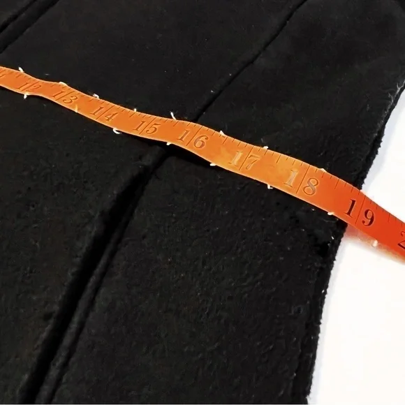 au Lieu thick black fleece with faux fur trim - Picture 7 of 9